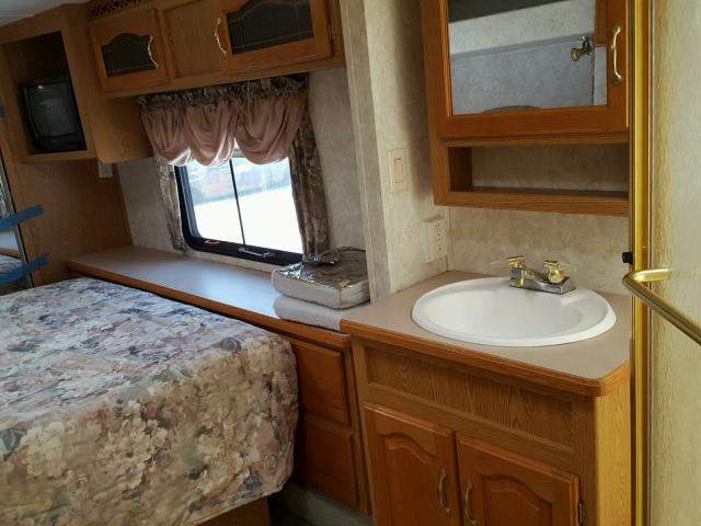 4YDF328293D505760 - 2003 KEYSTONE MONTANA WHITE photo 10