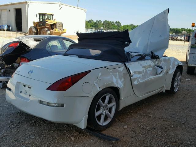 JN1AZ36A34T011402 - 2004 NISSAN 350Z ROADS WHITE photo 4