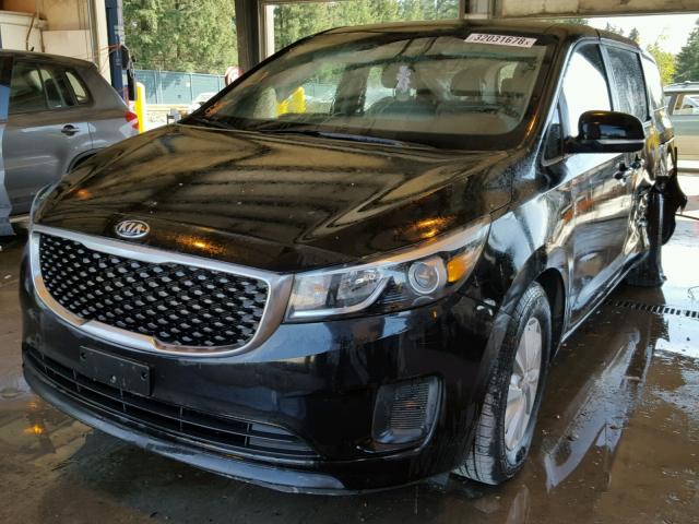 KNDMA5C15G6183371 - 2016 KIA SEDONA L BLACK photo 2