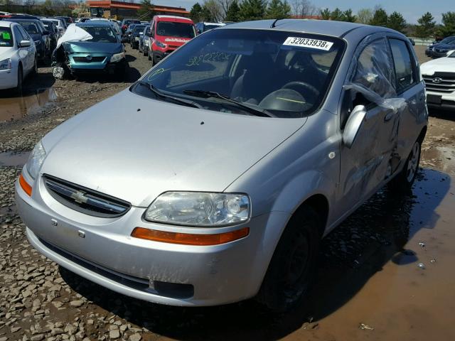 KL1TD66607B701031 - 2007 CHEVROLET AVEO BASE Күміс фото 2
