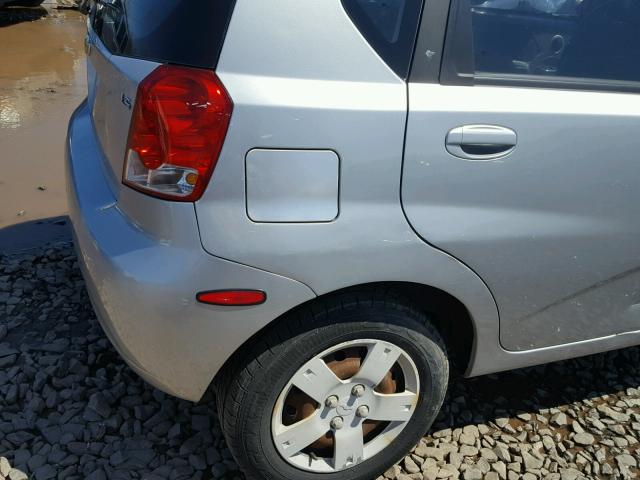 KL1TD66607B701031 - 2007 CHEVROLET AVEO BASE Күміс фото 9