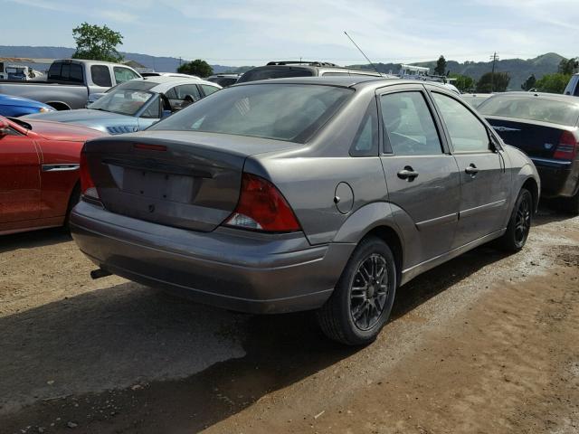 1FAFP34Z94W104771 - 2004 FORD FOCUS SE C GRAY photo 4