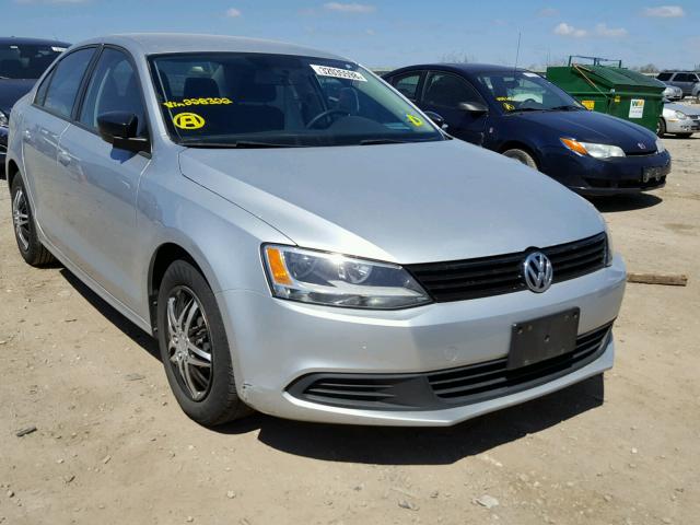 3VW2K7AJ5DM228322 - 2013 VOLKSWAGEN JETTA BASE 银色 照片 1