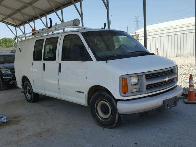 1GCFG25W911132233 - 2001 CHEVROLET EXPRESS G2 WHITE photo 1