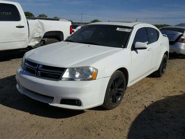 1B3BD1FGXBN549008 - 2011 DODGE AVENGER MA WHITE photo 2