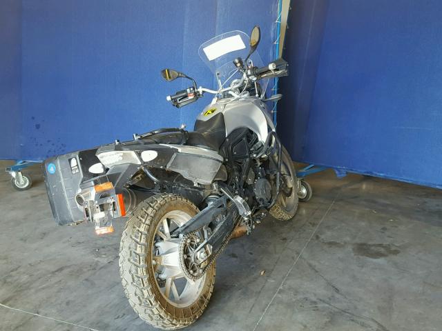 WB1022802AZW91083 - 2010 BMW F650 GS GRAY photo 4