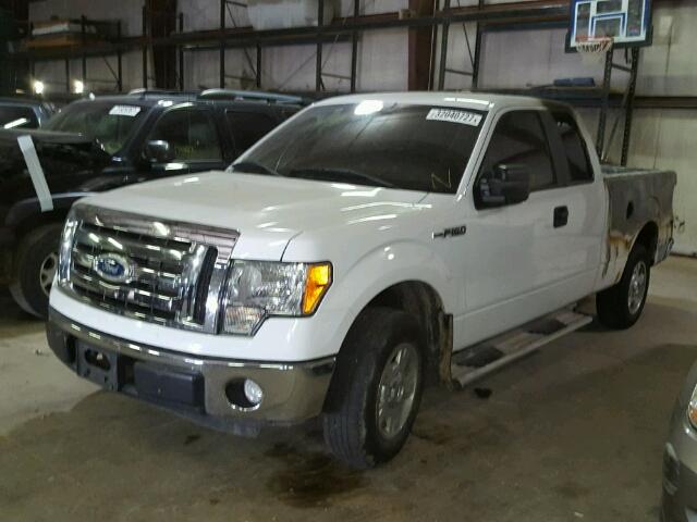 1FTEX1CM7BKD17996 - 2011 FORD F150 SUPER WHITE photo 2