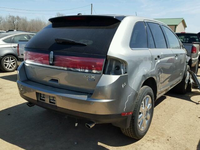2LMDU88C88BJ37748 - 2008 LINCOLN MKX SILVER photo 4