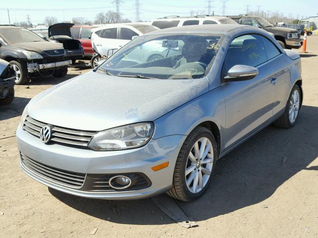 WVWBW8AH9DV001019 - 2013 VOLKSWAGEN EOS KOMFOR 蓝色 照片 2