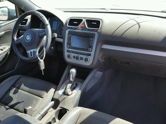 WVWBW8AH9DV001019 - 2013 VOLKSWAGEN EOS KOMFOR 蓝色 照片 9