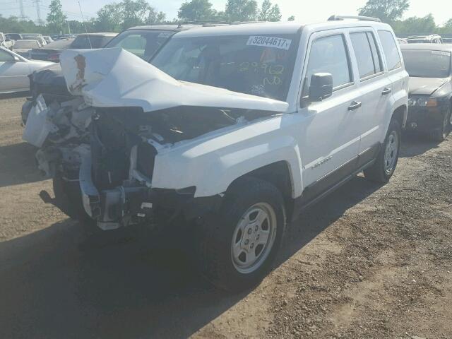 1C4NJPBA5GD676111 - 2016 JEEP PATRIOT WHITE photo 2