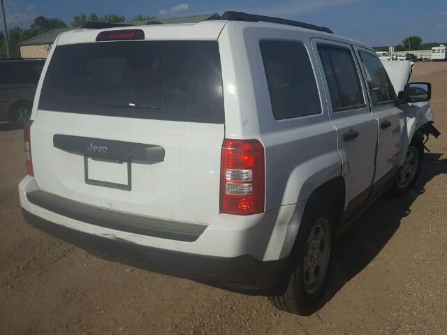 1C4NJPBA5GD676111 - 2016 JEEP PATRIOT WHITE photo 4