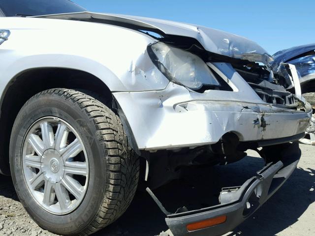 2A8GM68X97R239398 - 2007 CHRYSLER PACIFICA T SILVER photo 9