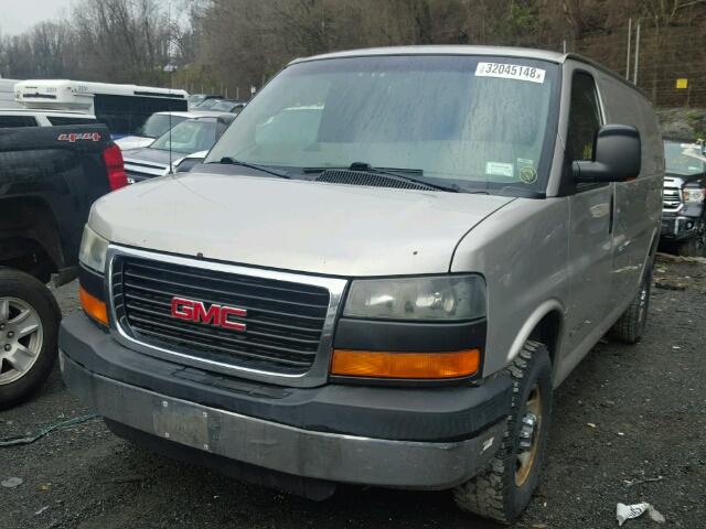 1GTGG25V751124598 - 2005 GMC SAVANA G25 BEIGE photo 2