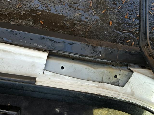 WBAVL1C56DVR87235 - 2013 BMW X1 XDRIVE2 Weiß Foto 9