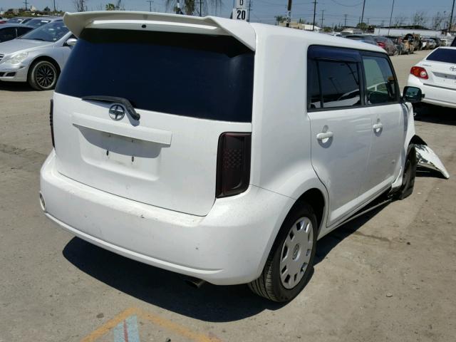 JTLKE50E581031290 - 2008 TOYOTA SCION XB WHITE photo 4