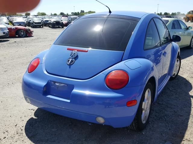3VWCD21C11M427558 - 2001 VOLKSWAGEN NEW BEETLE 蓝色 照片 4