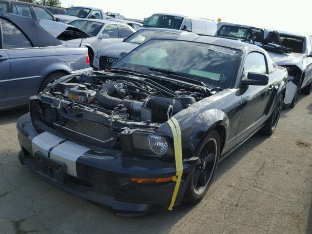 1ZVHT82H975359949 - 2007 FORD MUSTANG GT BLACK photo 2