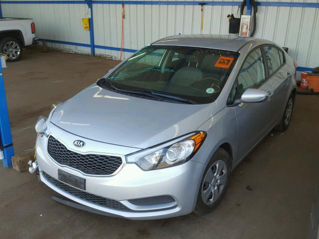 KNAFX4A63F5336833 - 2015 KIA FORTE LX SILVER photo 2