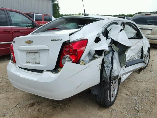 1G1JA5SH6D4170601 - 2013 CHEVROLET SONIC LS WHITE photo 4