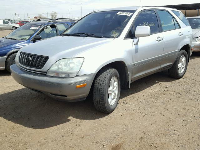 JTJGF10U030150715 - 2003 LEXUS RX 300 SILVER photo 2