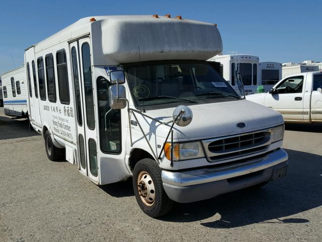 1FDXE40S7XHB29823 - 1999 FORD E450 S-DUT WHITE photo 1