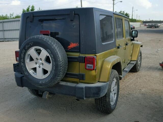 1J4GA59138L523926 - 2008 JEEP WRANGLER U GREEN photo 4