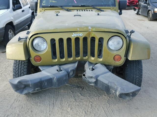 1J4GA59138L523926 - 2008 JEEP WRANGLER U GREEN photo 9