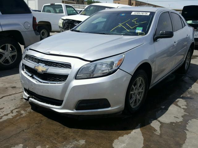 1G11A5SA5DF316865 - 2013 CHEVROLET MALIBU LS 银色 照片 2