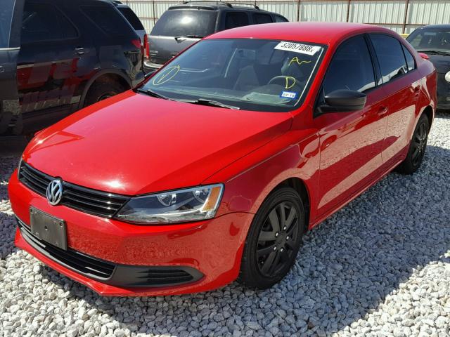 3VW2K7AJ2BM378465 - 2011 VOLKSWAGEN JETTA BASE 红色 照片 2