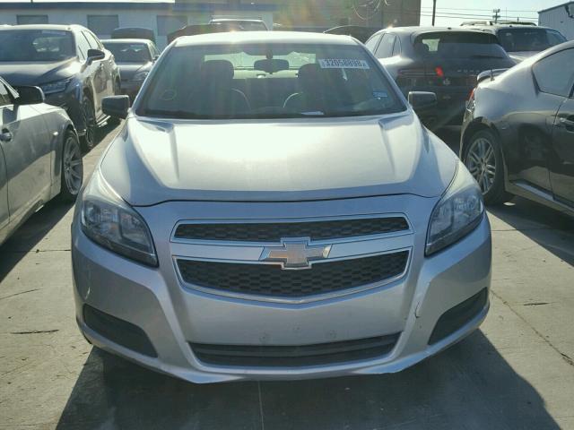 1G11B5SA3DF134336 - 2013 CHEVROLET MALIBU LS ვერცხლისფერი ფოტო 9