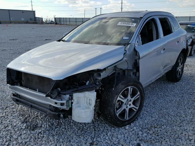 YV4902RK9F2639043 - 2015 VOLVO XC60 T6 SILVER photo 2