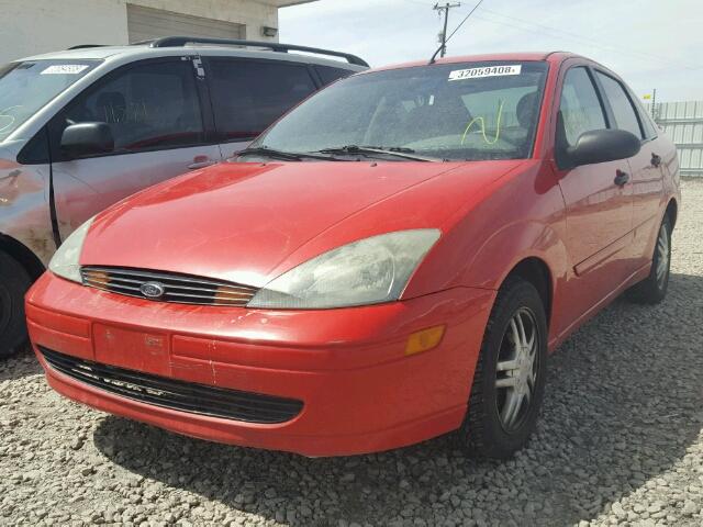 1FAFP34304W160013 - 2004 FORD FOCUS SE C RED photo 2