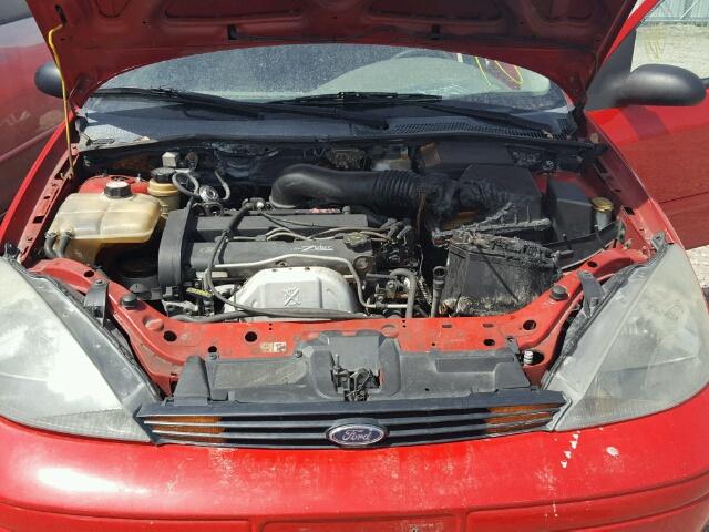 1FAFP34304W160013 - 2004 FORD FOCUS SE C RED photo 7