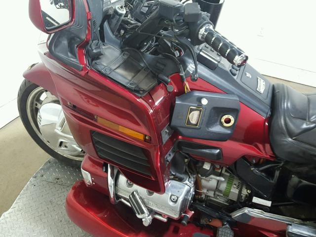 1HFSC2204XA100606 - 1999 HONDA GL1500 A RED photo 17