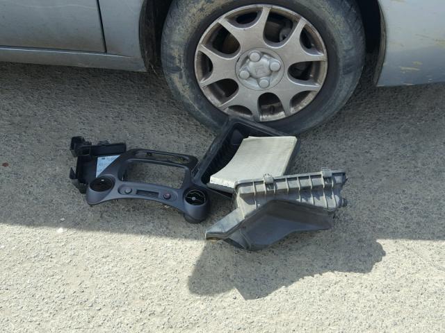 1G8AJ52F93Z109177 - 2003 SATURN ION LEVEL SILVER photo 9