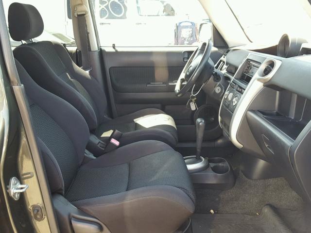 JTLKT324540145515 - 2004 TOYOTA SCION XB GREEN photo 5