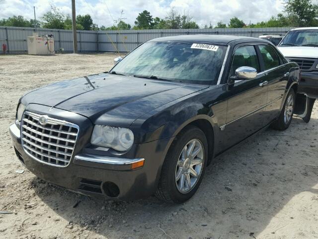 2C3KA63H26H352581 - 2006 CHRYSLER 300C BLACK photo 2