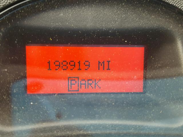 2G2WS522641137751 - 2004 PONTIAC GRAND PRIX SILVER photo 8