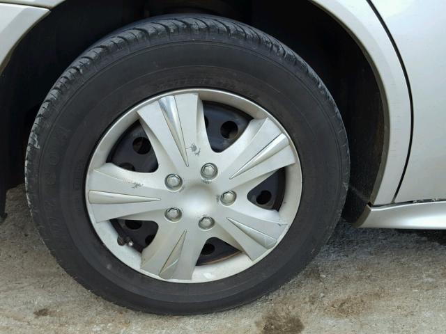 2G2WS522641137751 - 2004 PONTIAC GRAND PRIX SILVER photo 9