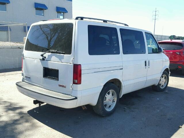 1GKDM19X24B502065 - 2004 GMC SAFARI XT WHITE photo 4