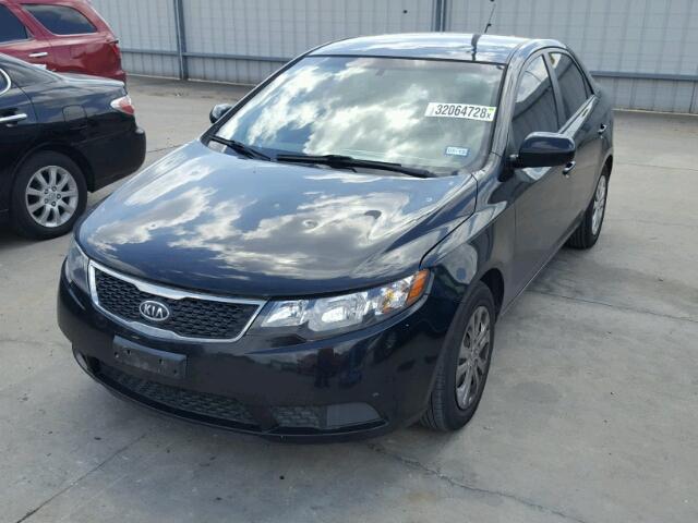 KNAFT4A24B5395246 - 2011 KIA FORTE LX BLACK photo 2