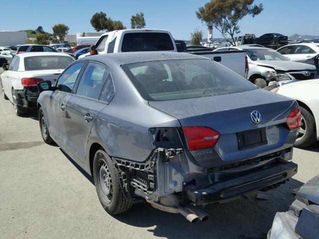 3VW2K7AJ4DM263935 - 2013 VOLKSWAGEN JETTA BASE 灰色 照片 3