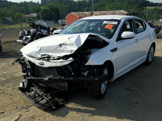 KNAGM4A77F5614445 - 2015 KIA OPTIMA LX WHITE photo 2