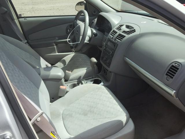 1G1ZT54854F233931 - 2004 CHEVROLET MALIBU LS SILVER photo 5