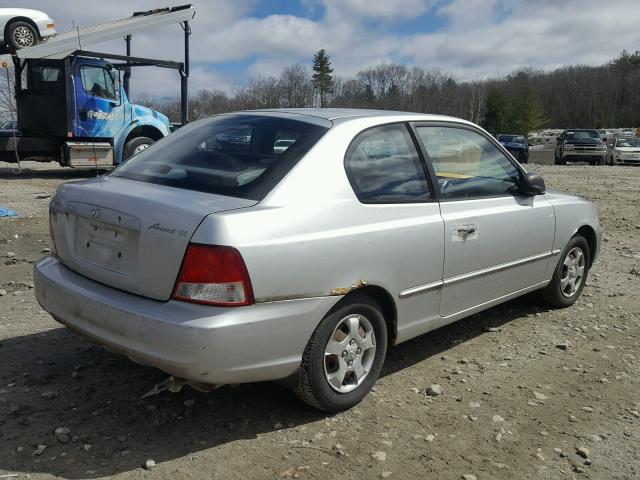 KMHCG35G92U181266 - 2002 HYUNDAI ACCENT BAS SILVER photo 4