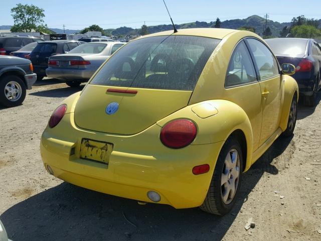 3VWCP21C82M442941 - 2002 VOLKSWAGEN NEW BEETLE 黄色 照片 4