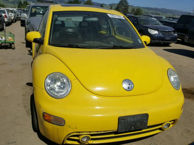 3VWCP21C82M442941 - 2002 VOLKSWAGEN NEW BEETLE 黄色 照片 9