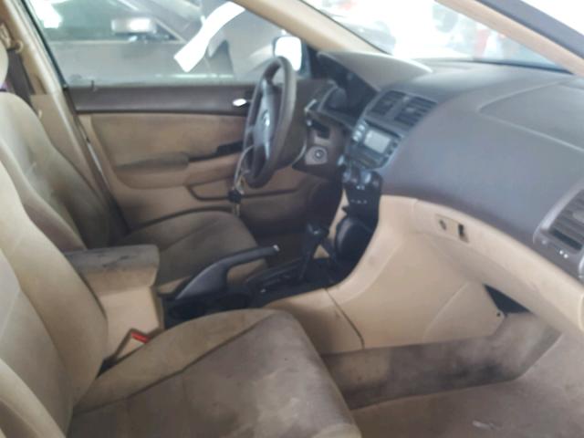 1HGCM56144A005220 - 2004 HONDA ACCORD DX WHITE photo 5