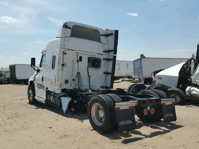 3AKJGLD57FSGB1640 - 2015 FREIGHTLINER CASCADIA 1 WHITE photo 3